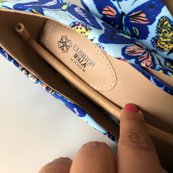 Avon Cushion Walk shoes, size 8 - Picture 2 of 7
